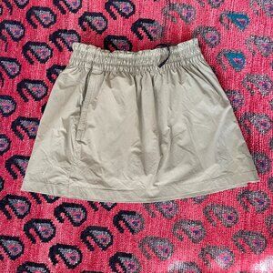 REI Skort Army Green Pocket Skirt Shorts Hiking Outdoor Stretch Womens Medium